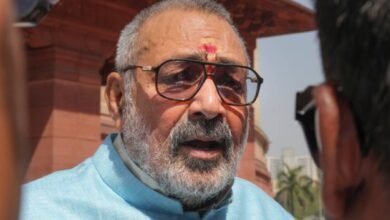 ‘उन्हें-शर्म-आनी-चाहिए…’,-पहलगाम-हमले-की-जांच-की-मांग-के-बाद-विपक्ष-पर-बरसे-गिरिराज-सिंह