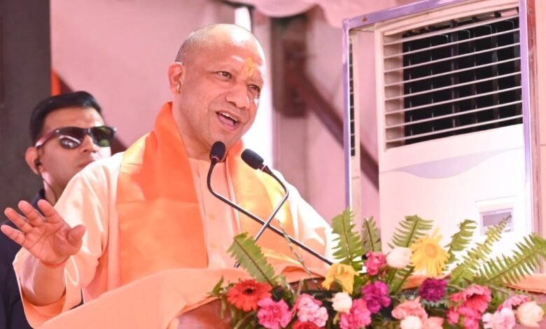 यूपी-को-हरा-भरा-बनाने-में-जुटी-योगी-सरकार,-जुलाई-तक-लगेंगे-35-करोड़-पौधे,-जानें-क्या-है-प्लान?